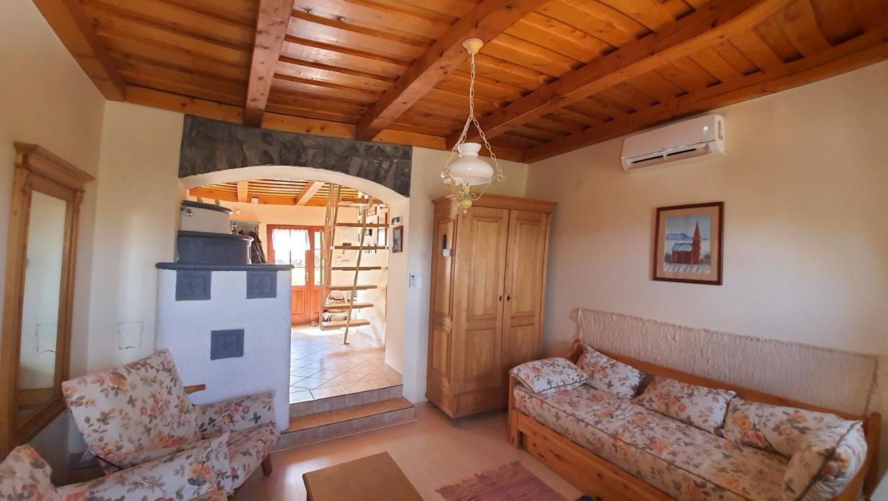 Sárkányles Vendégház Kisapati Extérieur photo